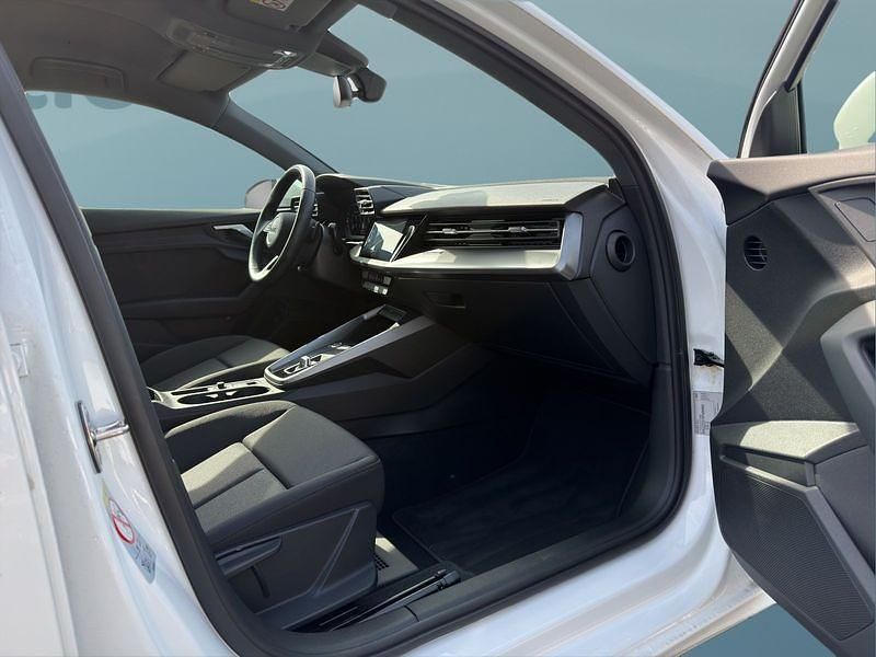 Gebraucht Audi A3 Sportback e-tron 204 PS (150 kW) 2023 Weiß Kleinwagen