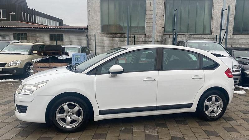 Gebraucht Citroën C4 90 PS (66 kW) 2010 Weiß Limousine