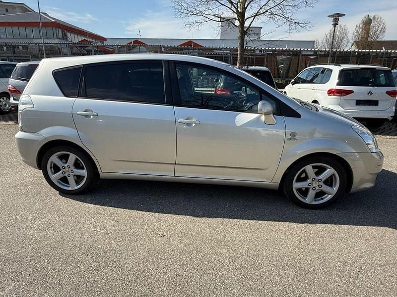 Gebraucht Toyota Corolla Verso 177 PS (130 kW) 2007 Silber Van / Kleinbus