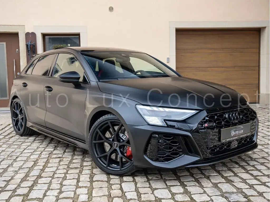 Gebraucht Audi RS3 Sport 400 PS (294 kW) 2024 Schwarz Limousine
