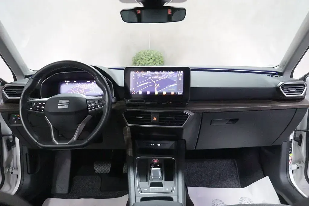 Gebraucht Seat Leon XCELLENCE 204 PS (150 kW) 2022 Candy weiss Kombi