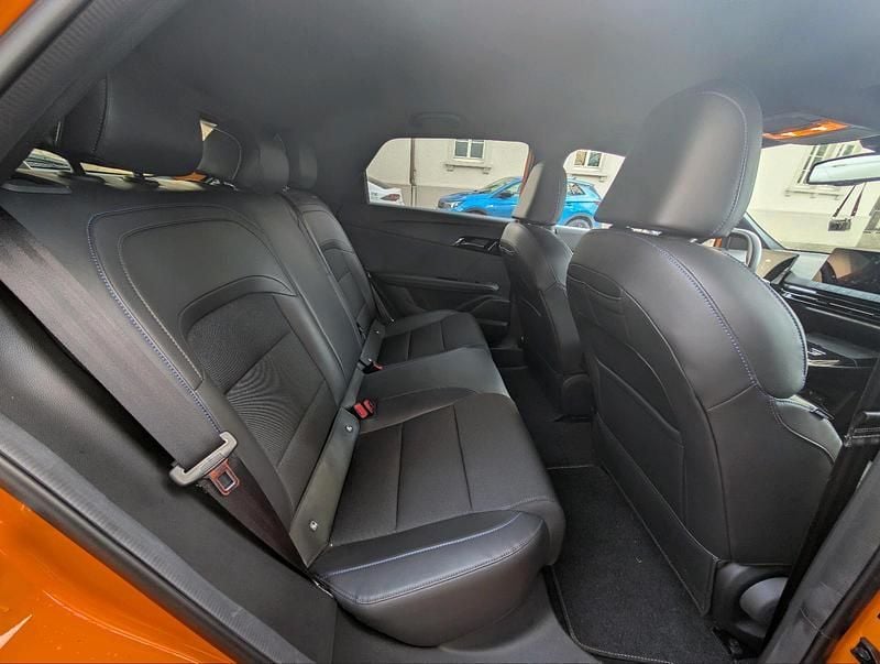 Gebraucht MG MG4 EV Luxury 150 kW (204 PS) 2024 Orange Kleinwagen