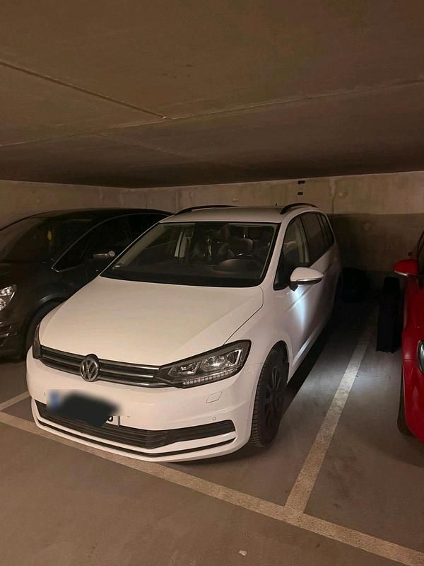 Gebraucht VW Touran 150 PS (110 kW) 2016 Weiß Van / Kleinbus