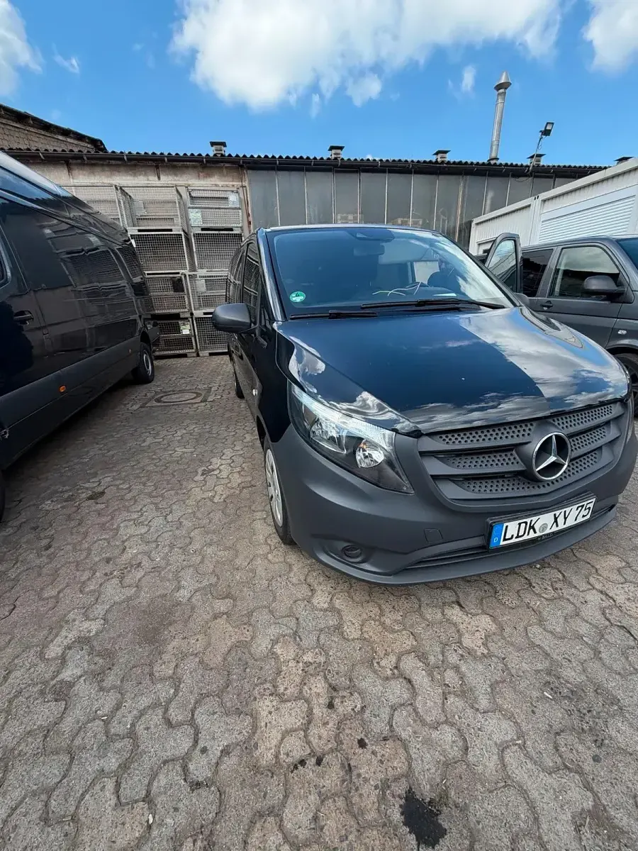 Gebraucht Mercedes Vito 160 PS (117 kW) 2018 Schwarz Van