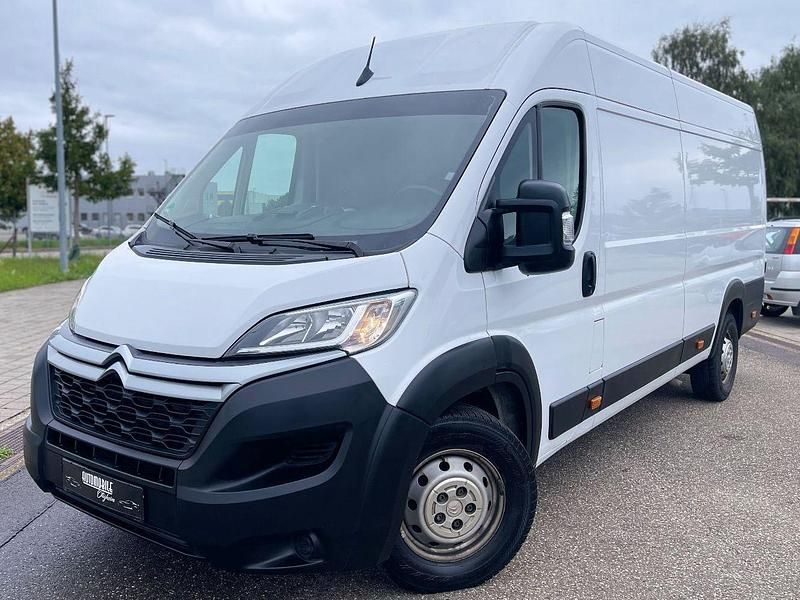 Weiß Gebraucht 2023 Citroën Jumper Van / Kleinbus | 14.999 € (Superpreis) - Bild 1/4
