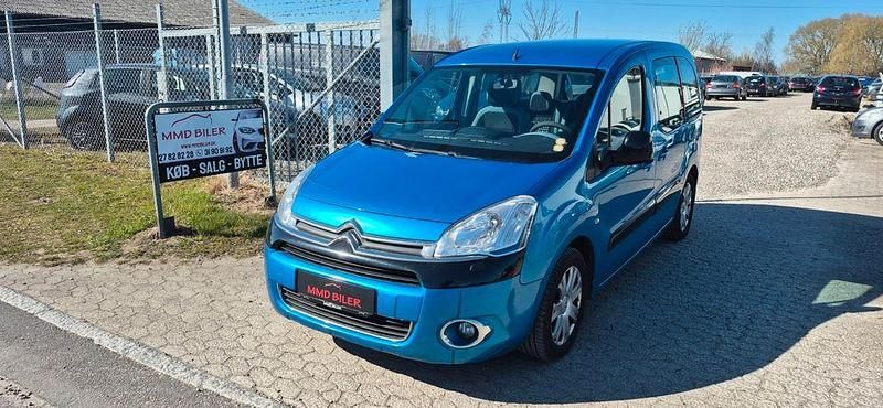 Gebraucht Citroën Berlingo Tendance 92 PS (67 kW) 2013 Blau Van / Kleinbus