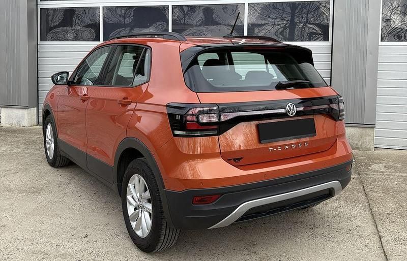 Gebraucht VW T-Cross Life 95 PS (69 kW) 2020 Orange SUV