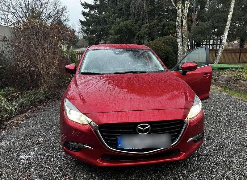 Gebraucht Mazda 3 Signature 120 PS (88 kW) 2018 Rot Limousine