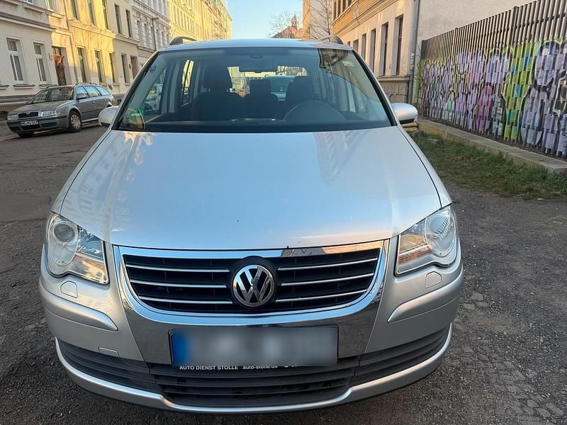 Gebraucht VW Touran 140 PS (102 kW) 2007 Silber Van / Kleinbus