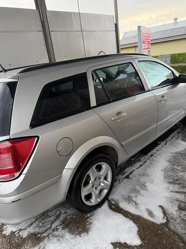 Gebraucht Opel Astra 110 PS (80 kW) 2008 Kombi