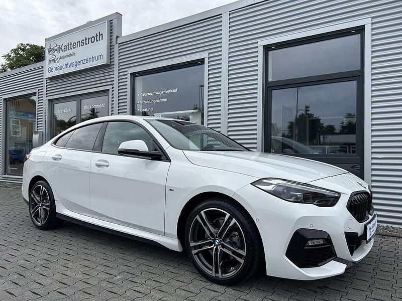 Weiß Gebraucht 2024 BMW 218 M Sport Coupé | 29.890 € (Fairer Preis) - Bild 1/4