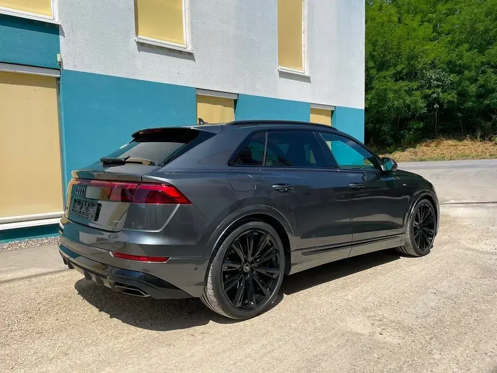 Neu Audi Q8 Sport 286 PS (210 kW) 2026 Grau SUV