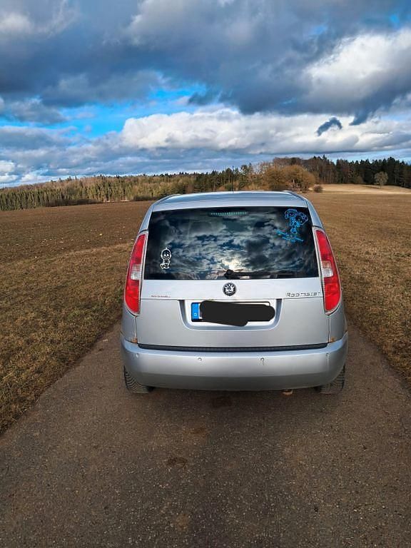 Gebraucht Skoda Roomster 105 PS (77 kW) 2007 Silber Van / Kleinbus