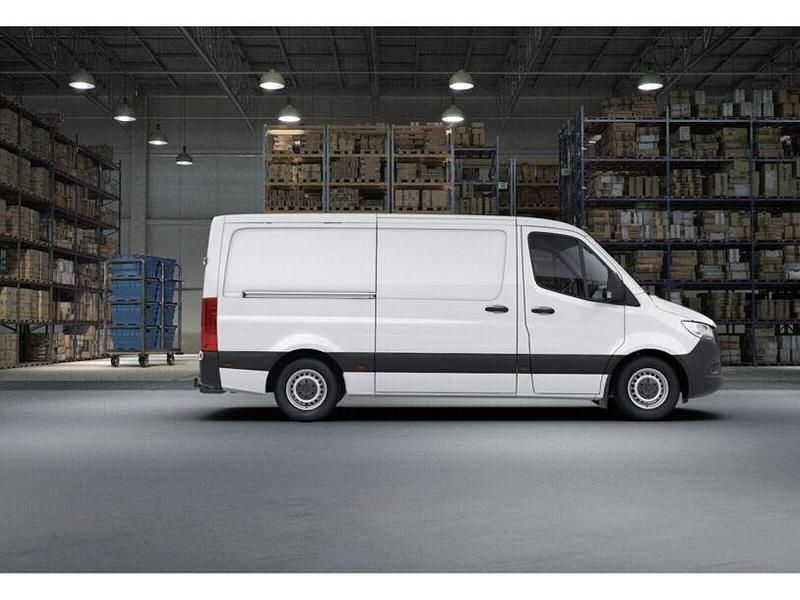 Gebraucht Mercedes Sprinter 163 PS (119 kW) 2021 Arktikweiß Van