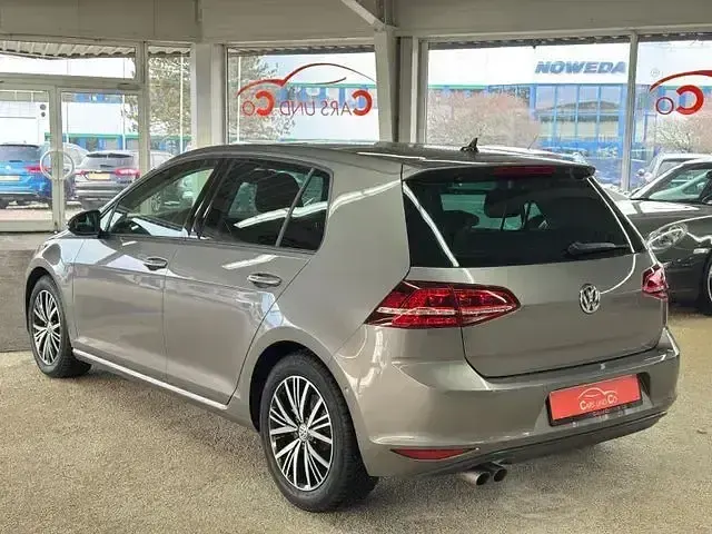 Gebraucht VW Golf VII 125 PS (91 kW) 2016 Grau Limousine