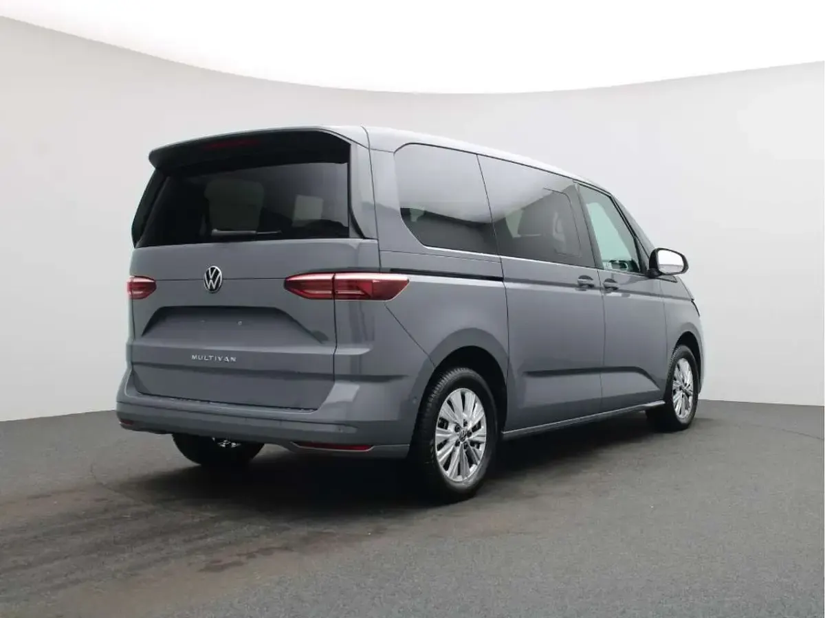 Używany VW T7 150 KM (110 kW) 2025 Szary Van