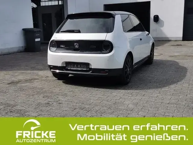Gebraucht Honda e 100 kW (136 PS) 2022 Weiß Kleinwagen