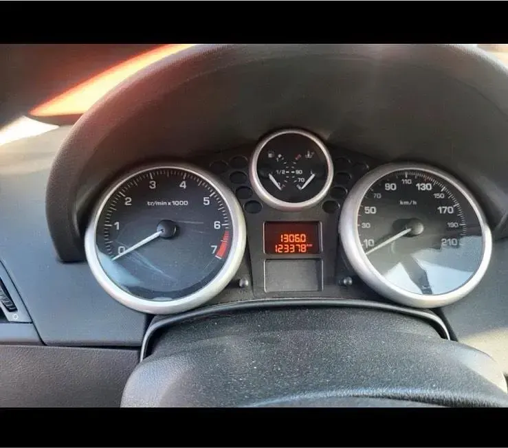 Gebraucht Peugeot 207 75 PS (55 kW) 2007 Silber Kleinwagen
