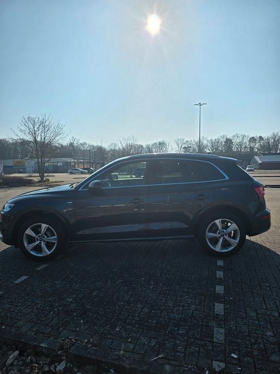 Gebraucht Audi Q5 Design 252 PS (185 kW) 2021 Blau SUV