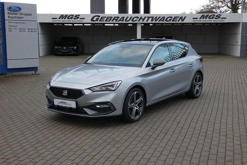 Gebraucht Seat Leon FR 150 PS (110 kW) 2021 "urban" silber Limousine