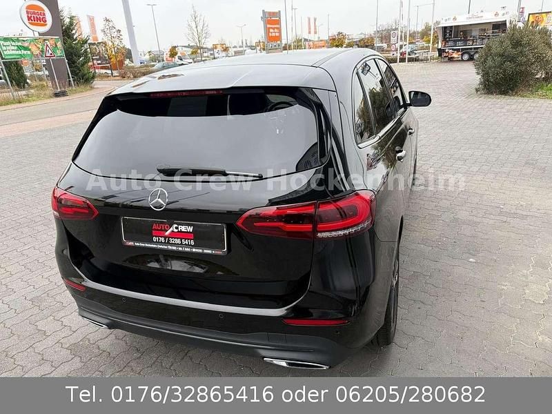 Gebraucht Mercedes B180 116 PS (85 kW) 2020 Schwarz Kleinwagen