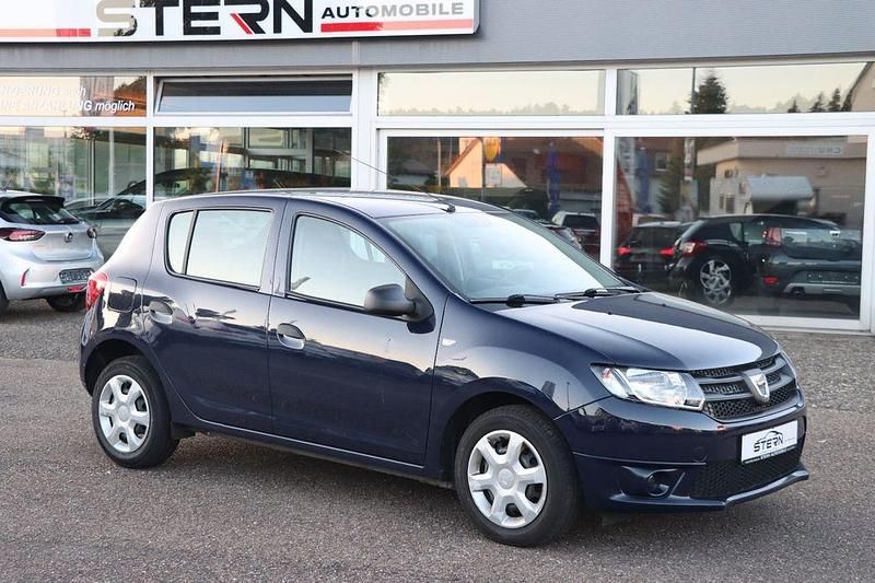 Blau Gebraucht 2013 Dacia Sandero Ambiance Kleinwagen | 3.490 € (Guter Preis) - Bild 1/4