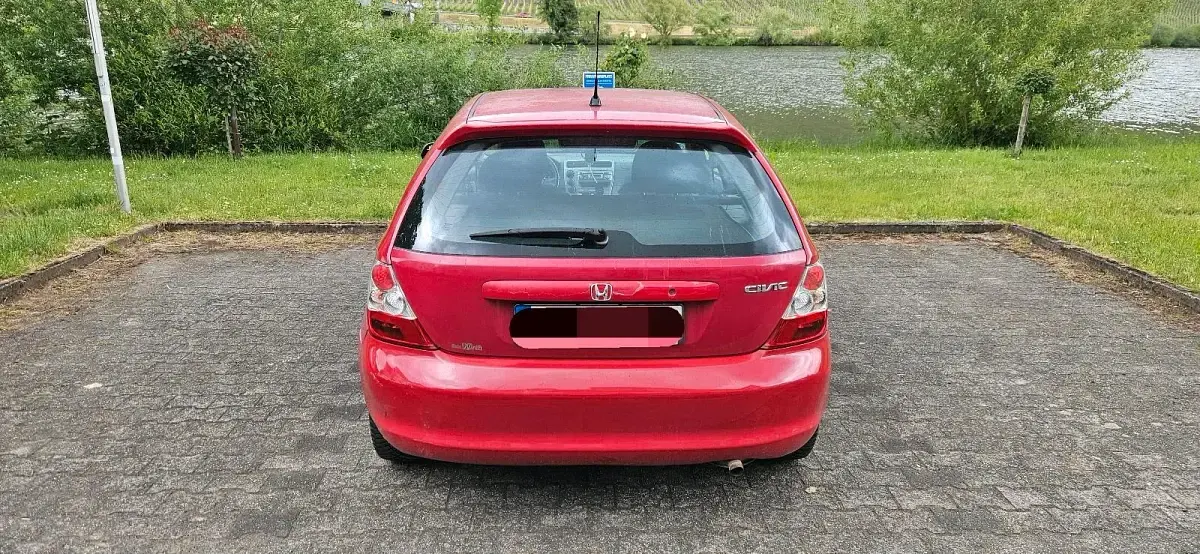 Usata Honda Civic 110 CV (80 kW) 2005 Rosso Utilitaria