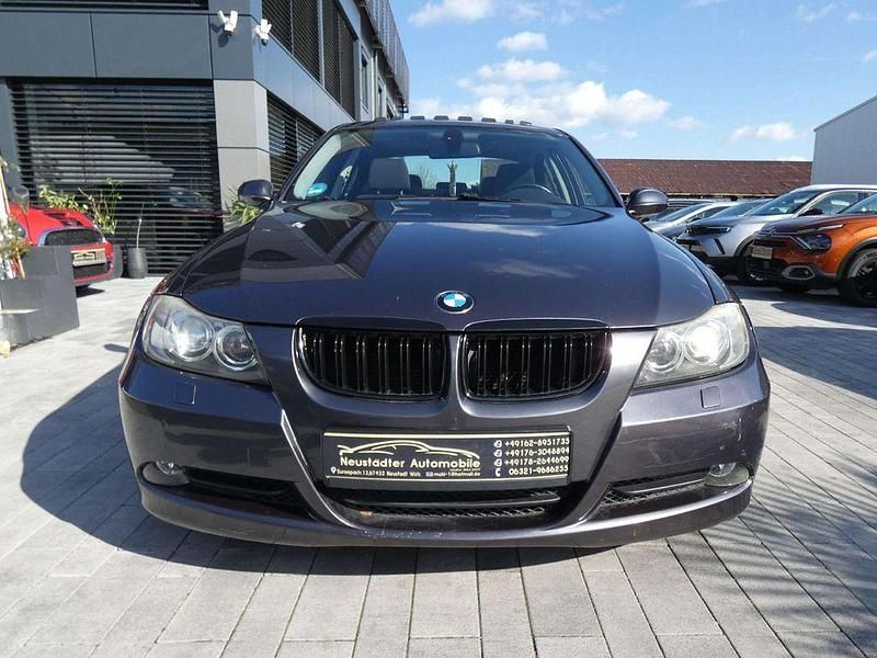 Gebraucht BMW 320 Advantage 150 PS (110 kW) 2007 Sparkling graphite metallic Limousine