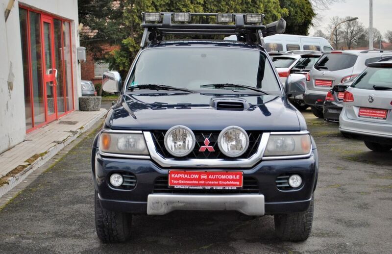 Blau Gebraucht 2003 Mitsubishi Pajero SUV | 6.500 € (Fairer Preis) - Bild 1/4