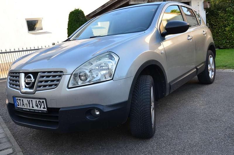 Grau Gebraucht 2009 Nissan Qashqai SUV | 5.950 € (Fairer Preis) - Bild 1/4