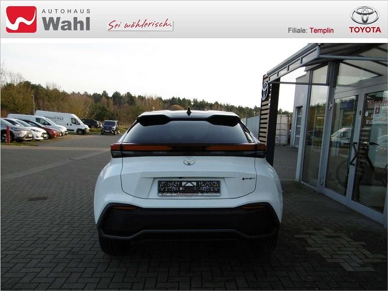 Neu Toyota C-HR 223 PS (164 kW) 2025 Schneeweiss SUV
