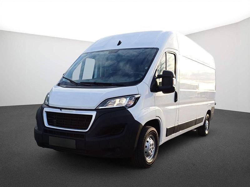 Weiß Gebraucht 2022 Peugeot Boxer Van | 19.890 € (Guter Preis) - Bild 1/4