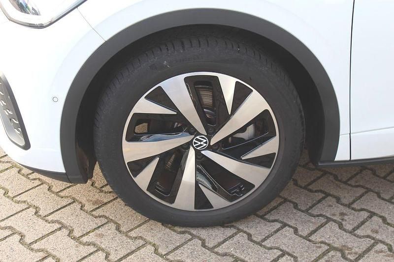 Gebraucht VW ID.5 Pro Performance 150 kW (204 PS) 2023 Gletscherweiß schwarz (metallic) SUV