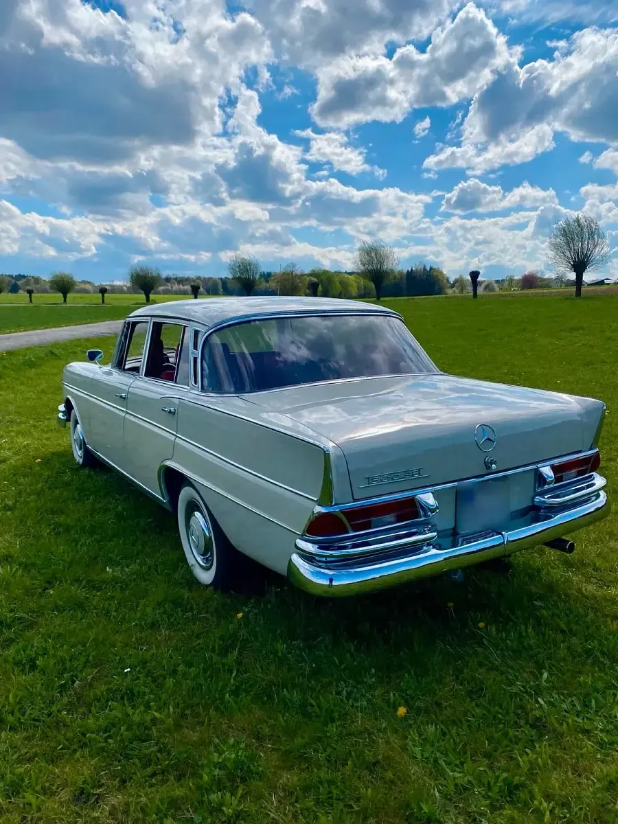 Gebraucht Mercedes 300 SE 160 PS (117 kW) 1962 Beige Limousine
