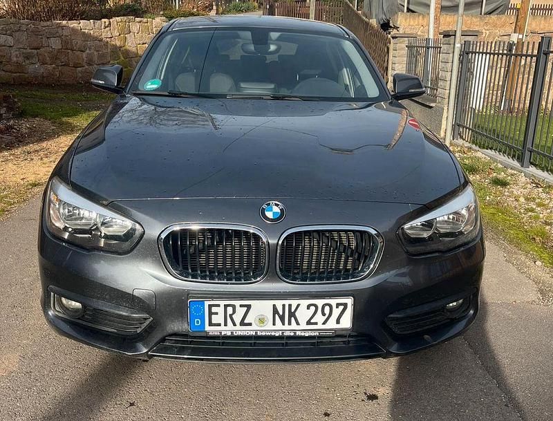 Gebraucht BMW 118 Advantage 136 PS (100 kW) 2018 Grau Kleinwagen