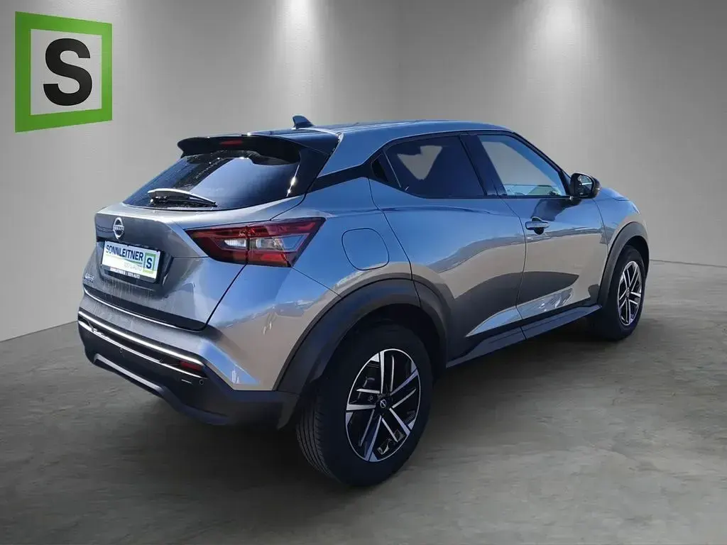 Neu Nissan Juke N-Connecta 114 PS (83 kW) 2026 Grau SUV
