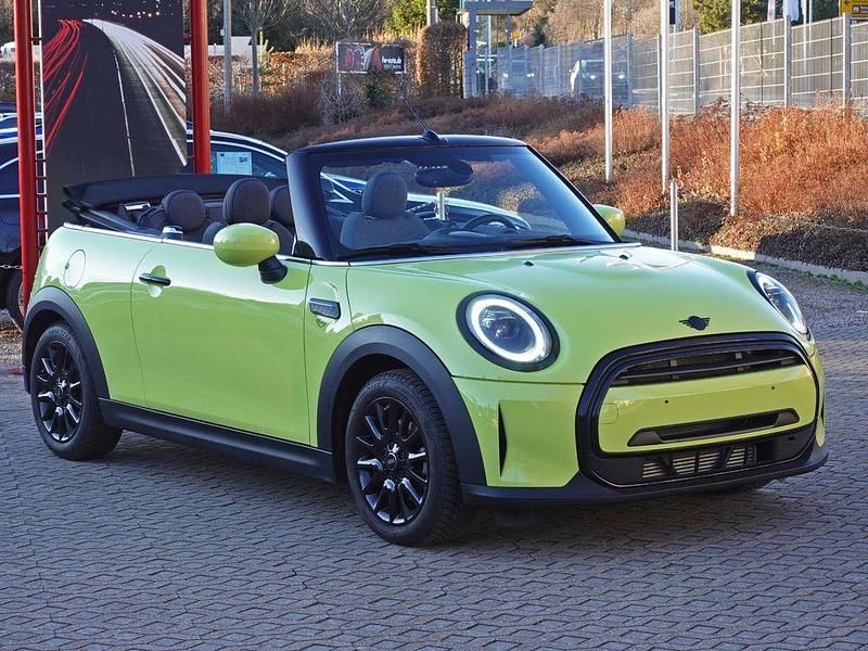 Gebraucht Mini Cooper Cabriolet 136 PS (100 kW) 2023 Gelb Cabrio