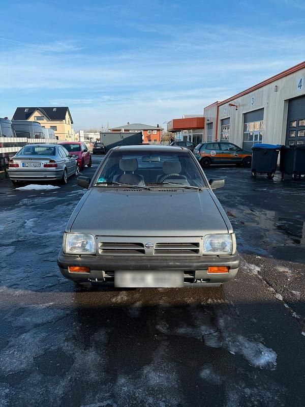 Gebraucht Nissan Micra 65 PS (47 kW) 1992 Silber Coupé