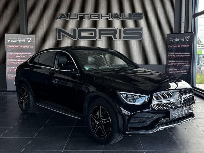 Schwarz Gebraucht 2019 Mercedes GLC300 AMG line Coupé | 39.950 € (Fairer Preis) - Bild 1/3
