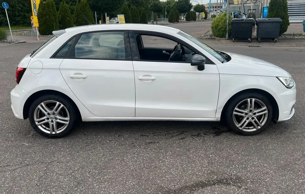 Gebraucht Audi A1 Sportback 95 PS (69 kW) 2016 Weiß Kleinwagen