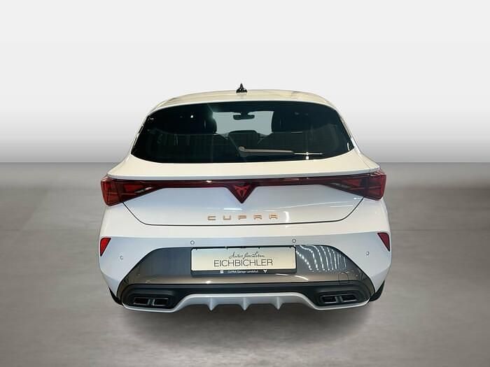 Second-hand Cupra Leon 150 CP (110 kW) 2025 Alb Berlinǎ