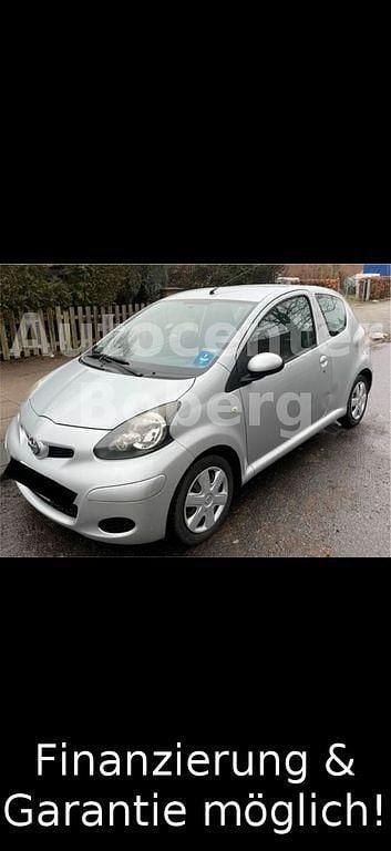 Gebraucht Toyota Aygo Cool 68 PS (50 kW) 2008 Silber Kleinwagen