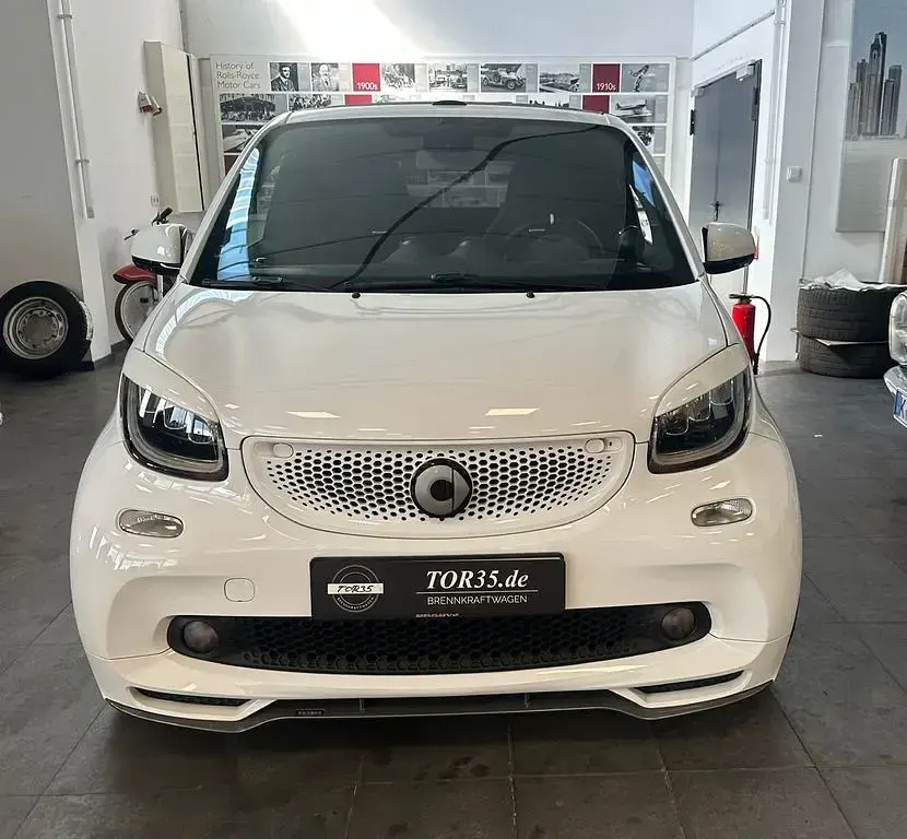 Gebraucht Smart ForTwo Cabrio Brabus Xclusive 109 PS (80 kW) 2018 Weiß Cabrio