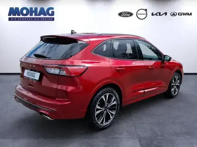 Gebraucht Ford Kuga ST-Line X 120 PS (88 kW) 2024 Rot SUV