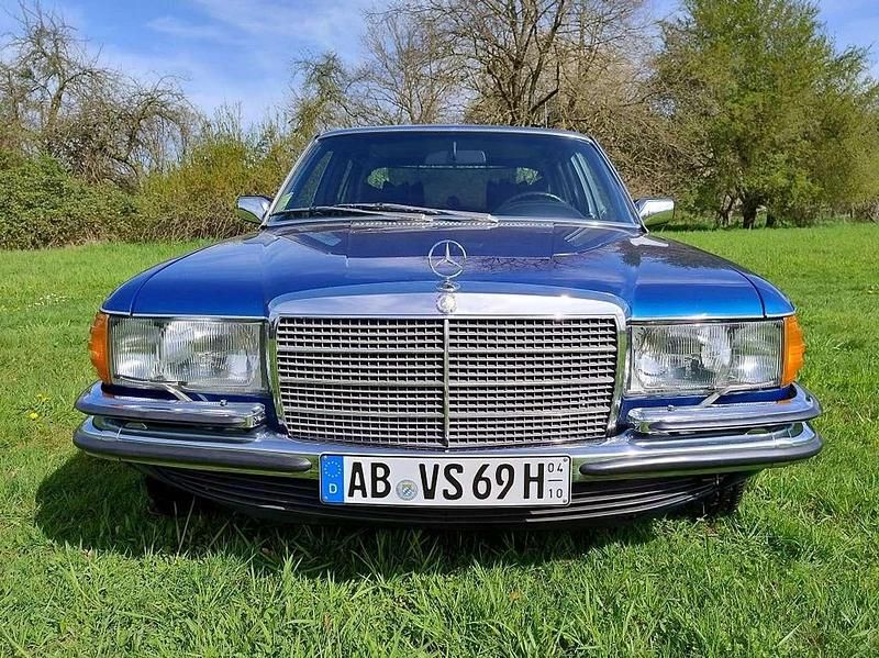 Blau Gebraucht 1976 Mercedes 450 Limousine | 44.444 € - Bild 1/4