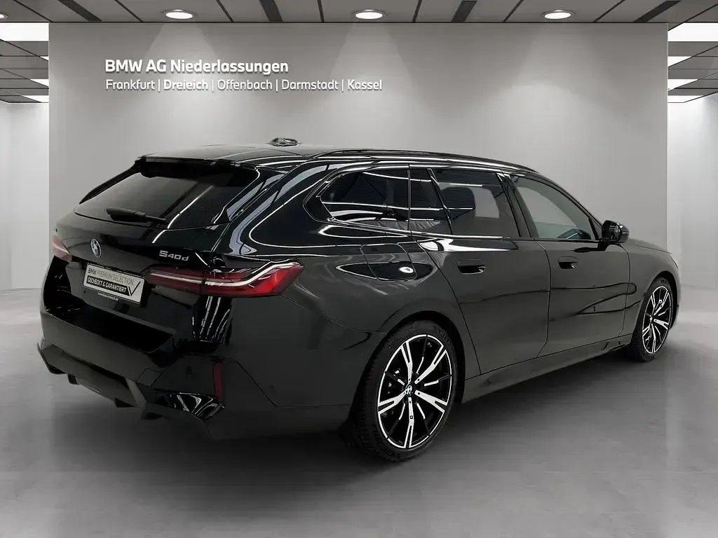 Gebraucht BMW 540 M Sport 286 PS (210 kW) 2025 Schwarz Limousine