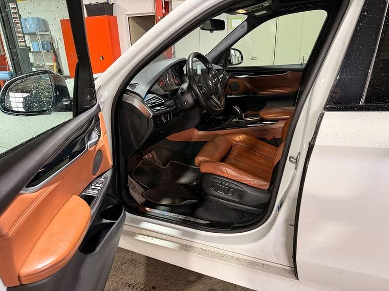 Gebraucht BMW X5 M50 Performance 381 PS (280 kW) 2015 Weiß SUV