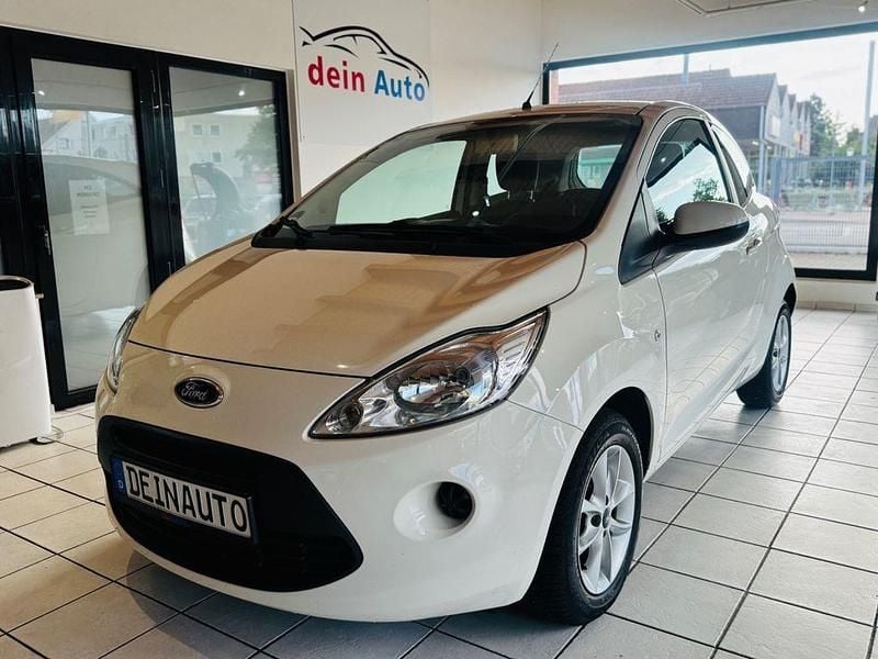 Weiß Gebraucht 2015 Ford Ka Cool & Sound Edition Kleinwagen | 3.975 € (Fairer Preis) - Bild 1/4
