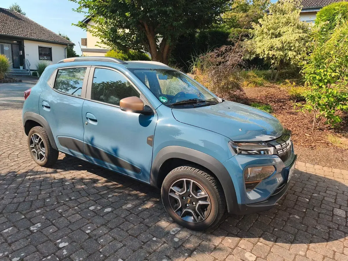 Gebraucht Dacia Spring Extreme 47 kW (65 PS) 2024 Blau Kleinwagen