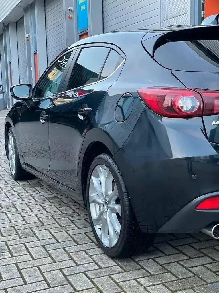 Gebraucht Mazda 3 Sports-Line 150 PS (110 kW) 2014 Schwarz Limousine